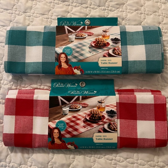 The Pioneer Woman Dining Nwt Set Of Two The Pioneer Woman Table